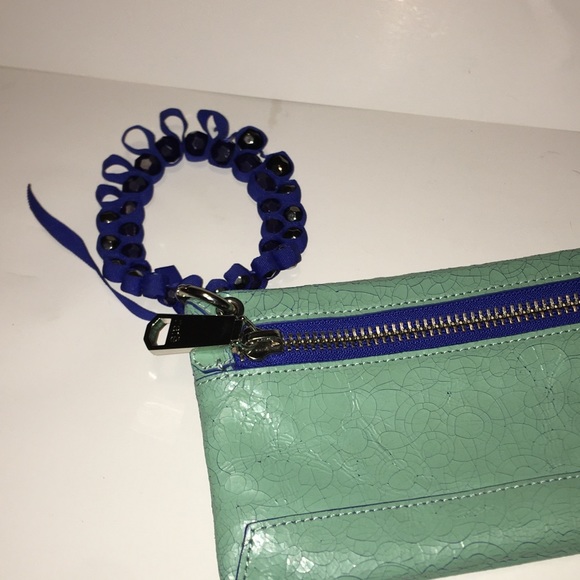 RAFE MINT CLUTCH - Picture 6 of 8